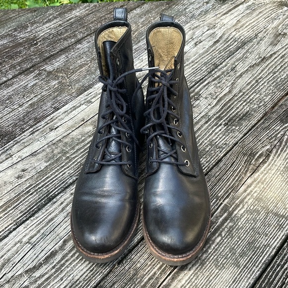 Frye Veronica Combat Boot Bootie lace up 3476276 9B 9 - Picture 3 of 11